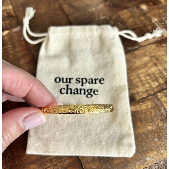 New Our Spare Change Skinny Floral Cuff Bracelet 18K Gold Plated - Picture 6 of 16